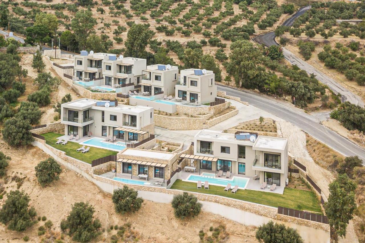 Porti Villas Iraklis Asomatoi Exterior photo