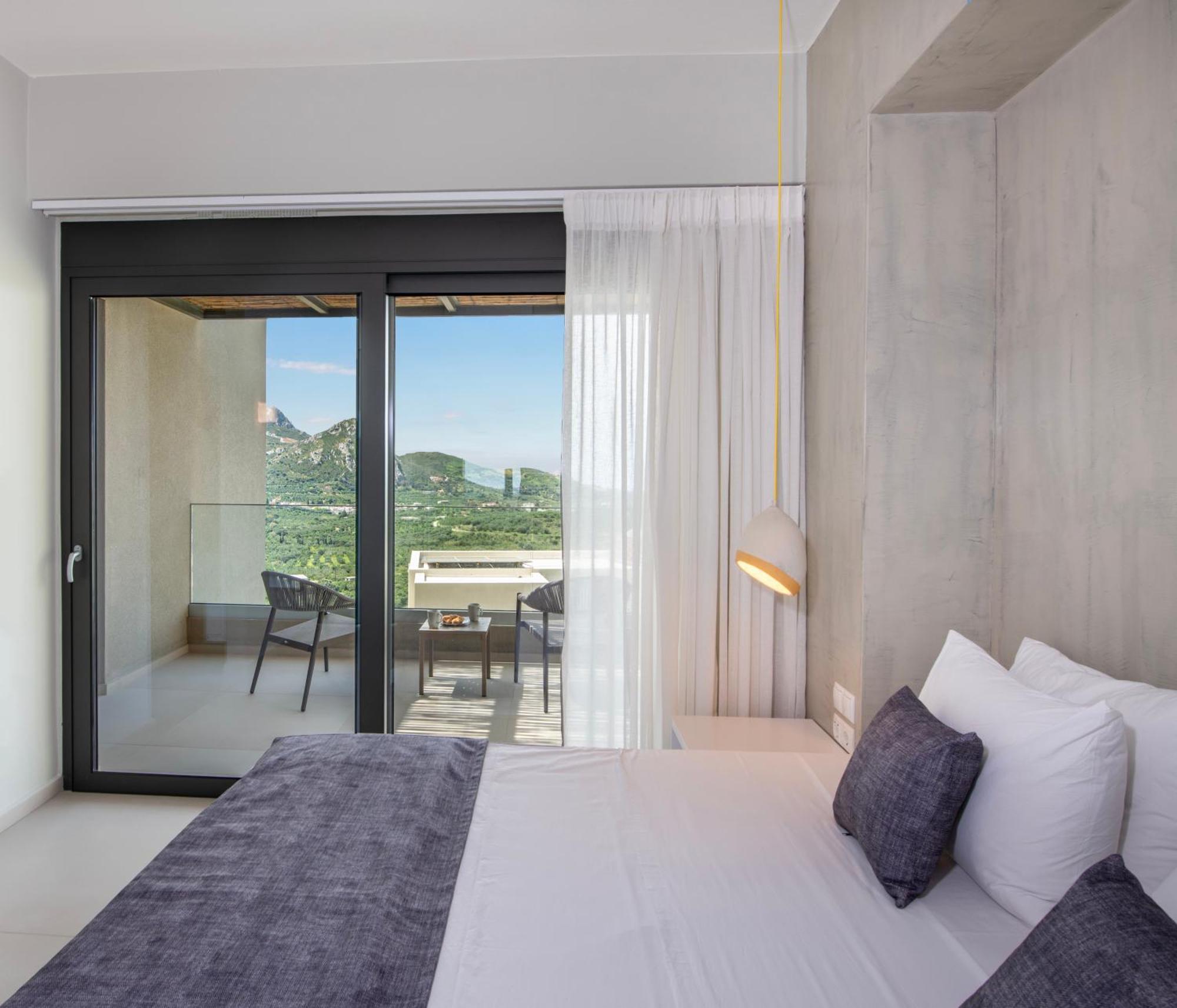 Porti Villas Iraklis Asomatoi Exterior photo