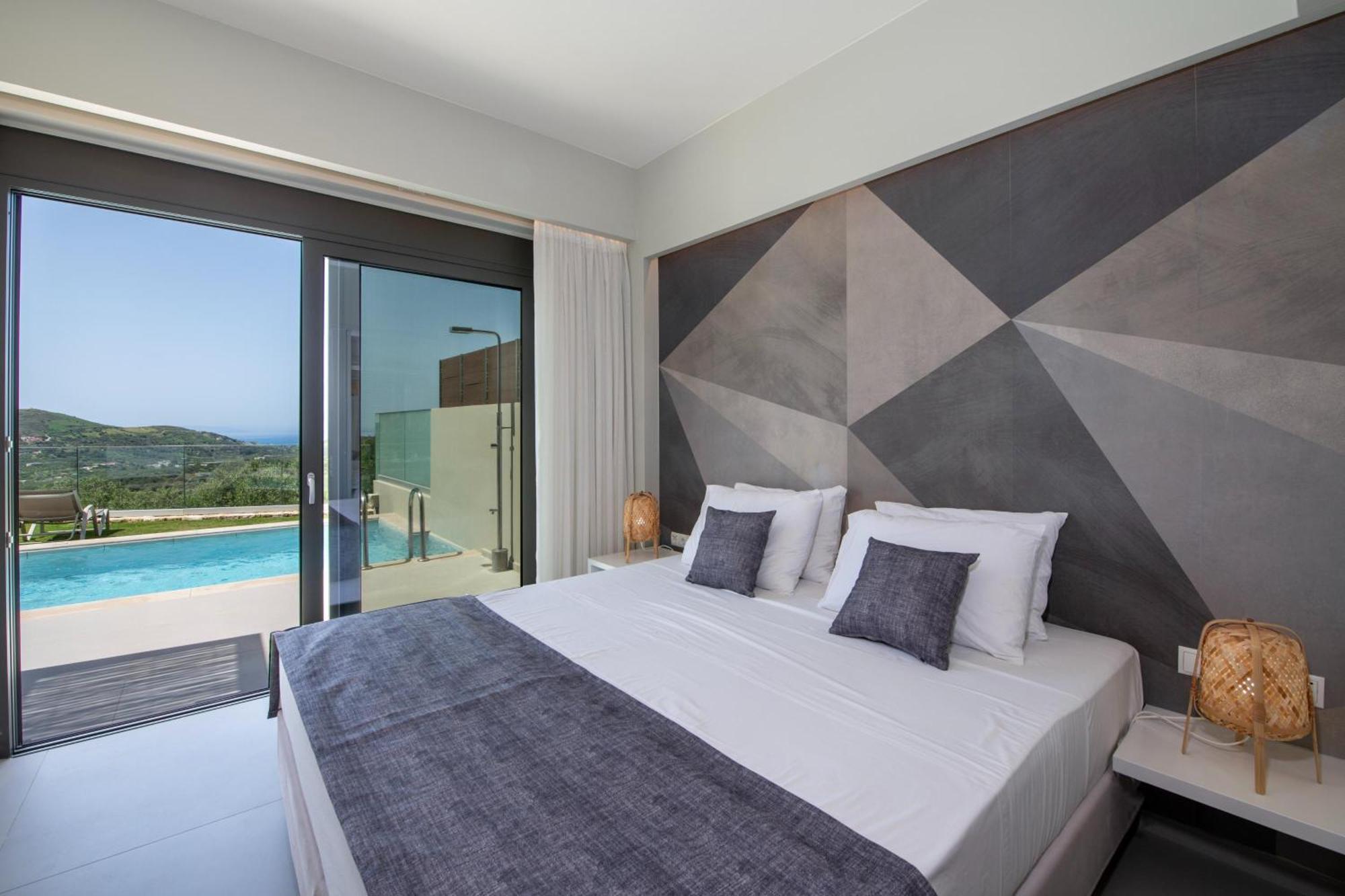 Porti Villas Iraklis Asomatoi Exterior photo