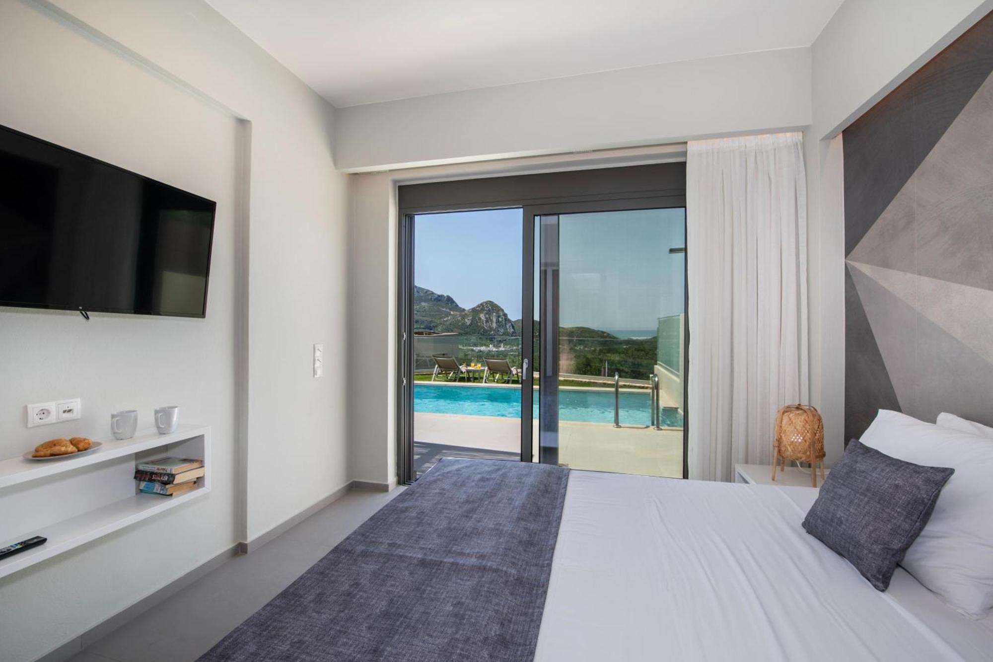 Porti Villas Iraklis Asomatoi Exterior photo
